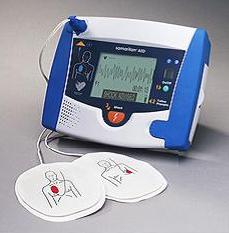 Otomatik eksternal defibrilatörler